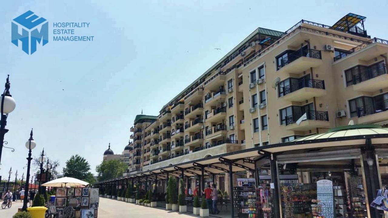 Golden Sands Rentals Apartments Екстер'єр фото