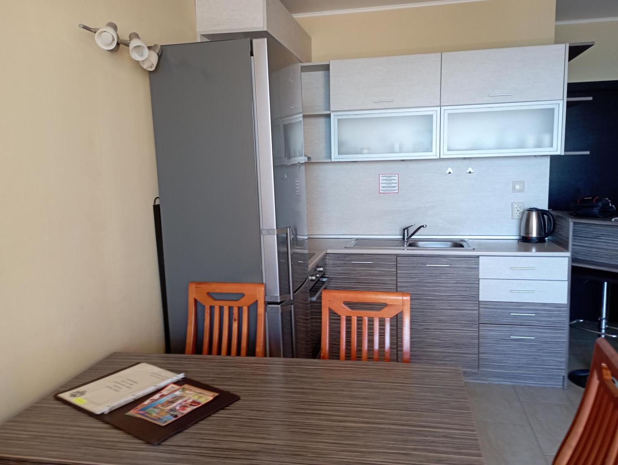 Golden Sands Rentals Apartments Екстер'єр фото