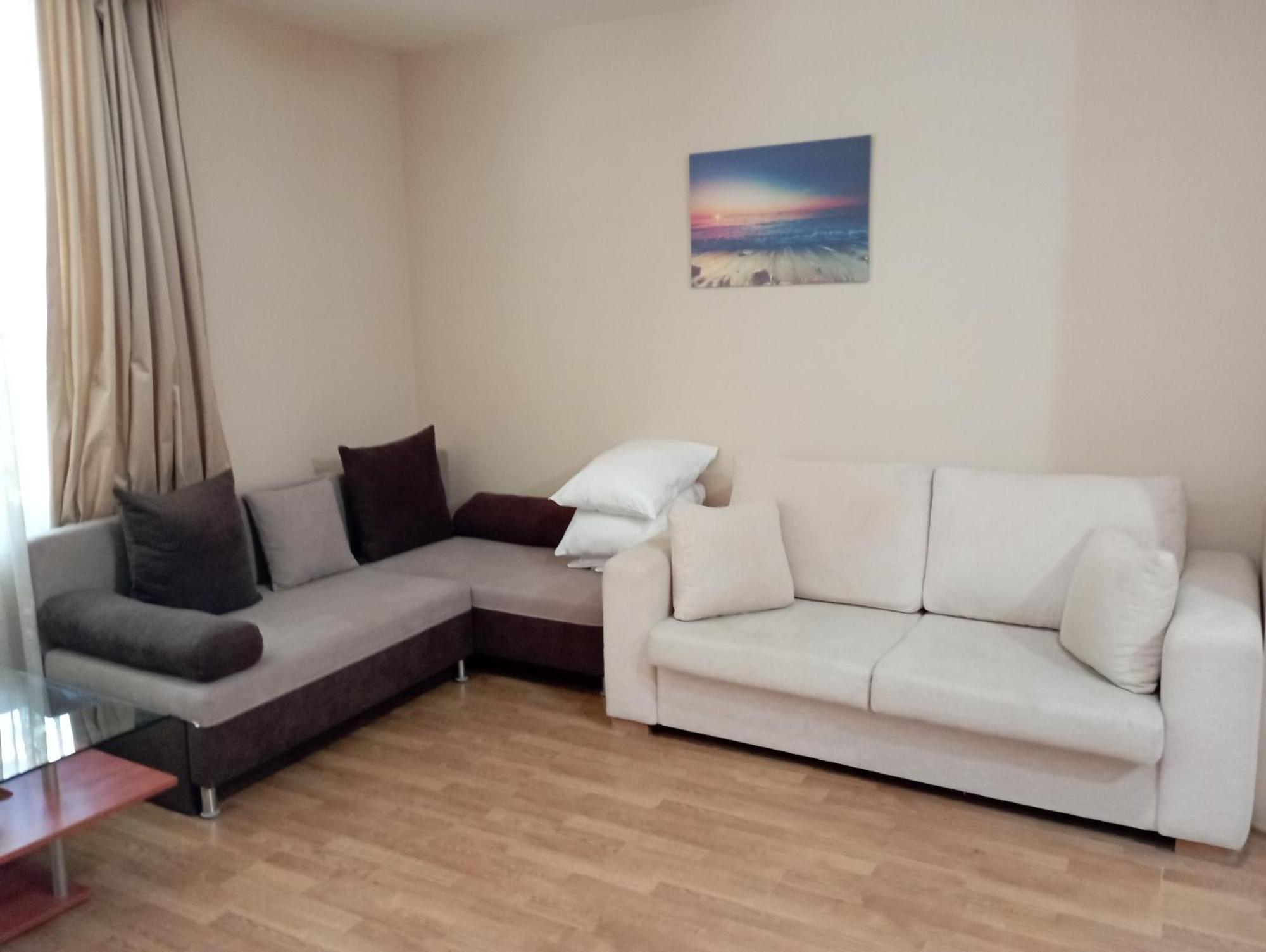 Golden Sands Rentals Apartments Екстер'єр фото