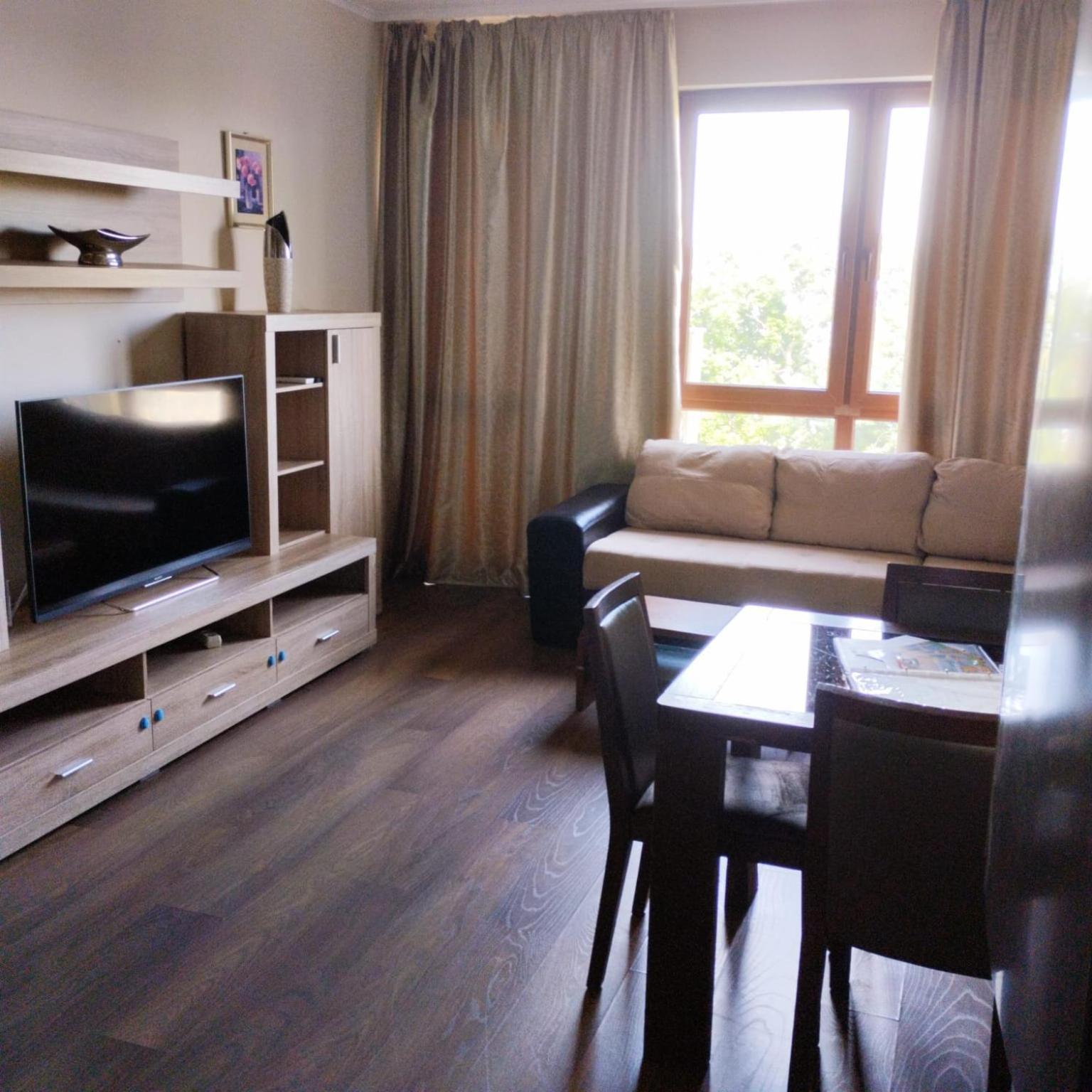 Golden Sands Rentals Apartments Екстер'єр фото