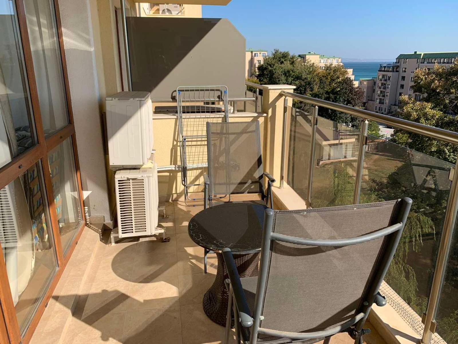 Golden Sands Rentals Apartments Екстер'єр фото
