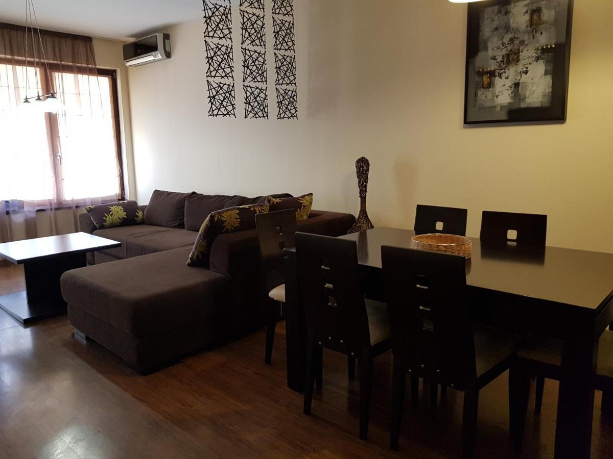 Golden Sands Rentals Apartments Екстер'єр фото