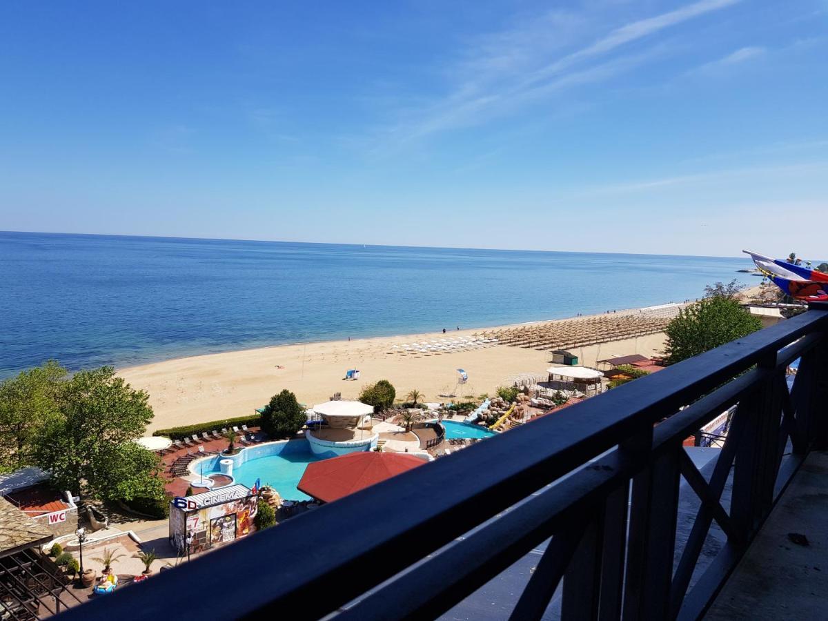 Golden Sands Rentals Apartments Екстер'єр фото